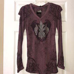 Long Sleeve Soft Top! Lots of Detail!